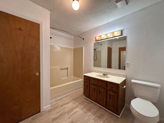 Building Photo - 562 Mush Bluff Rd