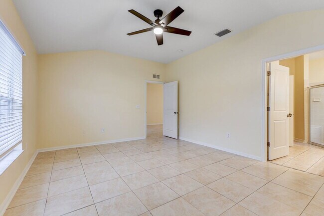 Building Photo - 19332 Everton Pl