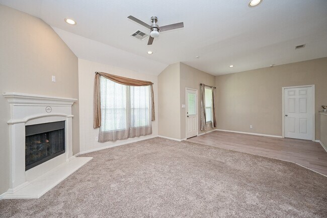 Building Photo - 6942 Hamilton Falls Ln