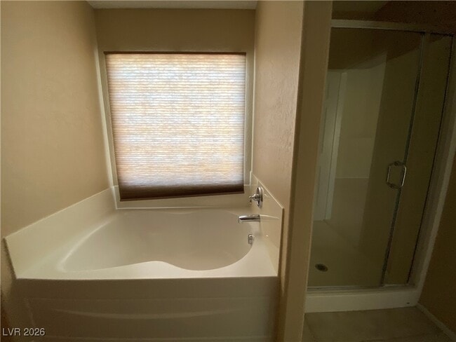 Building Photo - 10748 Khalua Ave