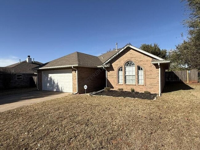 Building Photo - 325 W Strasburg Way