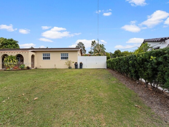 Building Photo - 3605 SW 122nd Pl