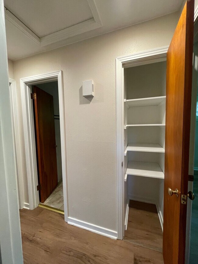 Building Photo - Tastefully Updated 3 Bedroom Home in McCan...