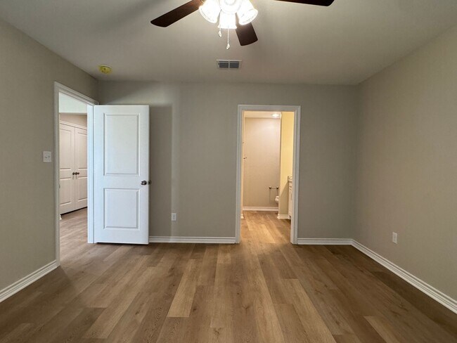Building Photo - 14574 CR 2191