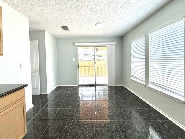 Building Photo - Spacious 2-Story Home Near Medical Center,...