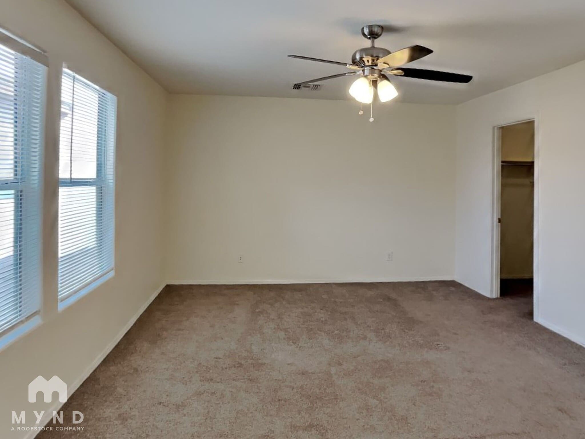 Building Photo - 4230 E Deer Dancer Way