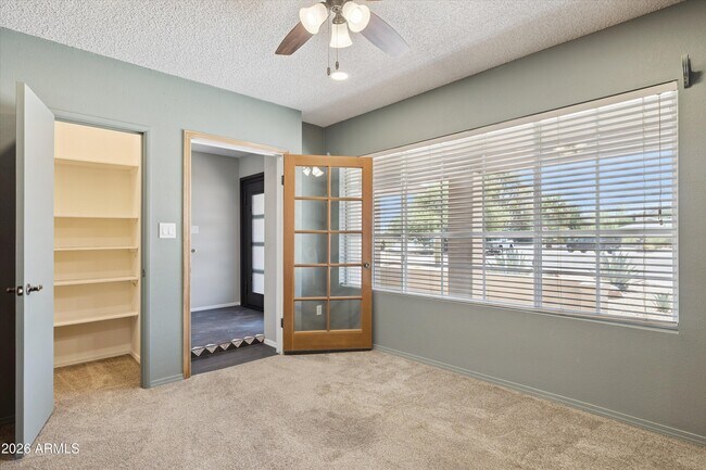 Building Photo - 3526 E Sahuaro Dr