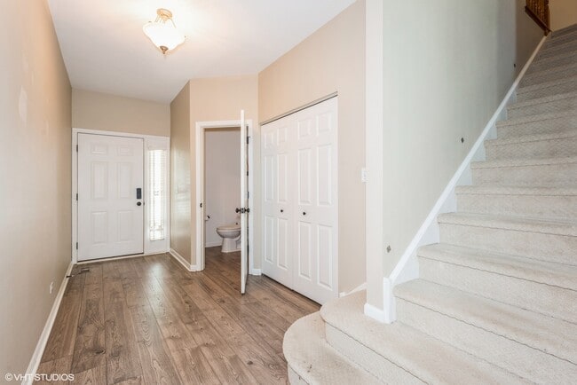Building Photo - 2115 Pembridge Dr