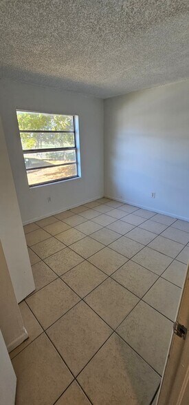 Building Photo - 1491 NW 22nd Ct