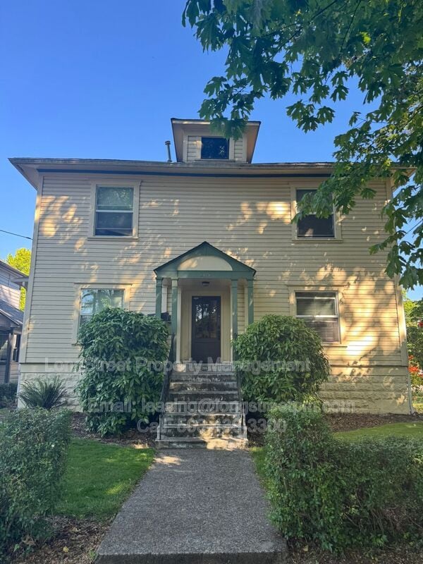 Building Photo - 205 NW 11th St
