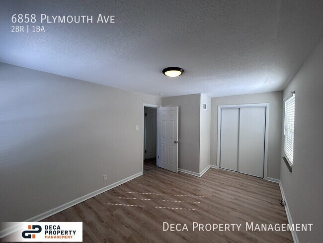 Building Photo - 6858 Plymouth Ave