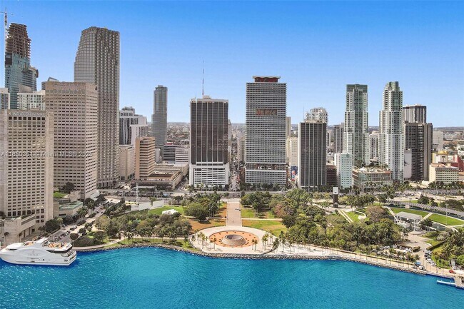Building Photo - 335 S Biscayne Blvd