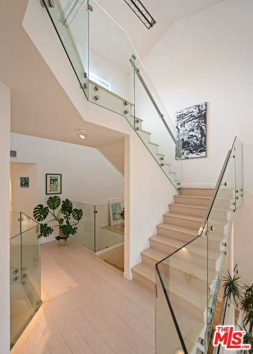 Building Photo - 131 Mast Mall