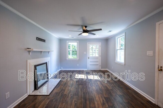 Building Photo - 1109 Cleburne St