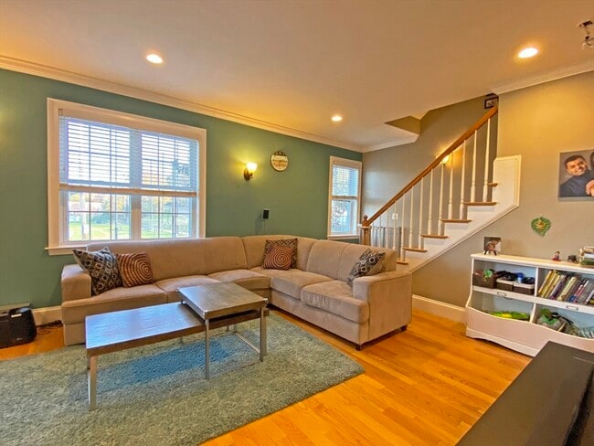 Building Photo - 375 Lowell Ave