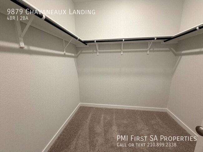 Building Photo - 9879 Chavaneaux Lndg