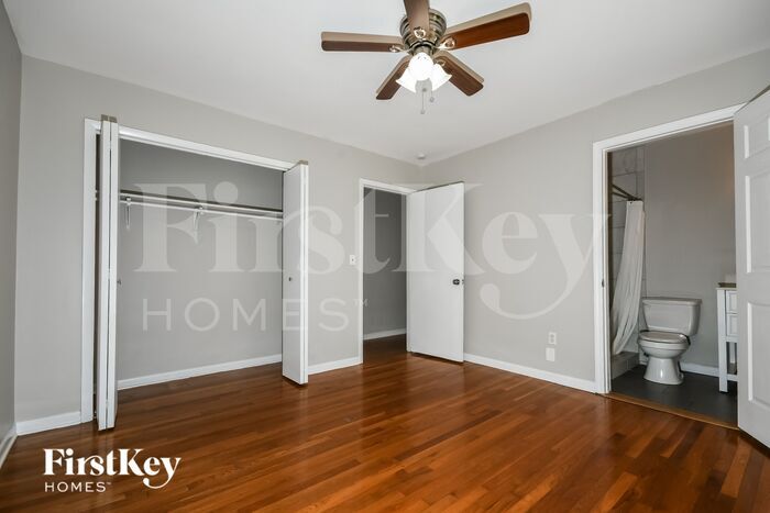 Building Photo - 2080 Bishop Dr