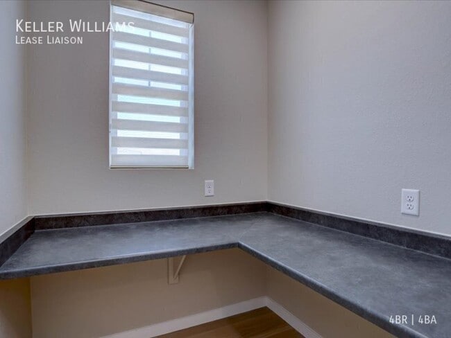 Building Photo - 8800 Hugo Dr