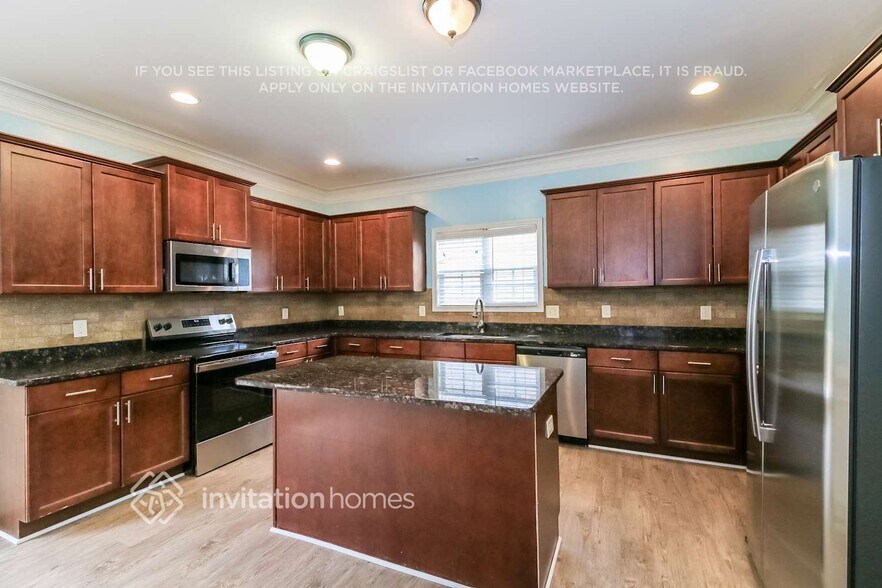 Building Photo - 4839 Chickadee Ln