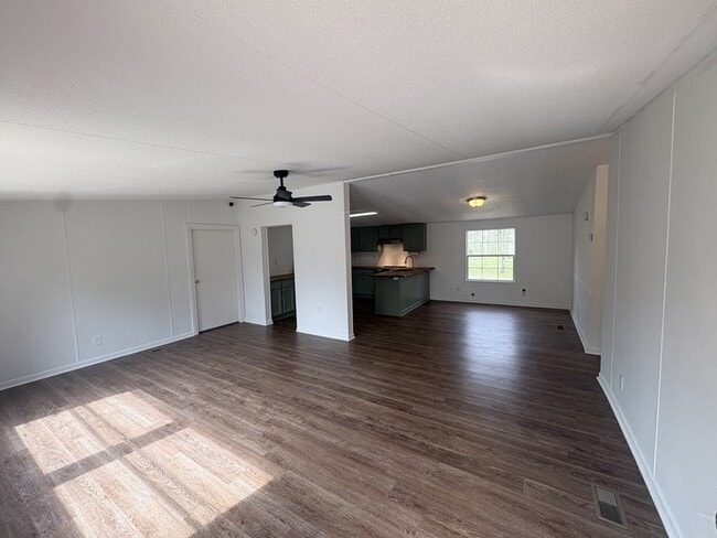 Building Photo - 3679 Rocky Glade Rd