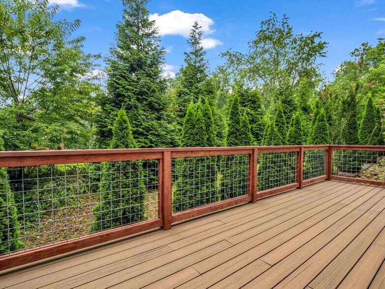 Building Photo - 19 Tudor Way