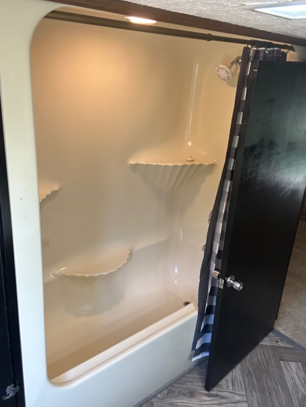 Building Photo - 7152 Hall Rd