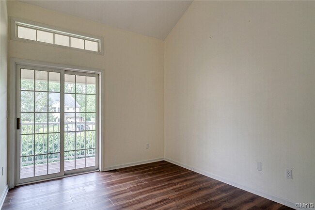 Building Photo - 2404 Pipers Ct