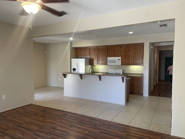 Building Photo - Long-term Rental