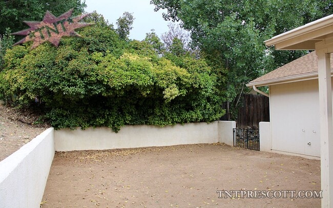 Building Photo - Home in Prescott Valley