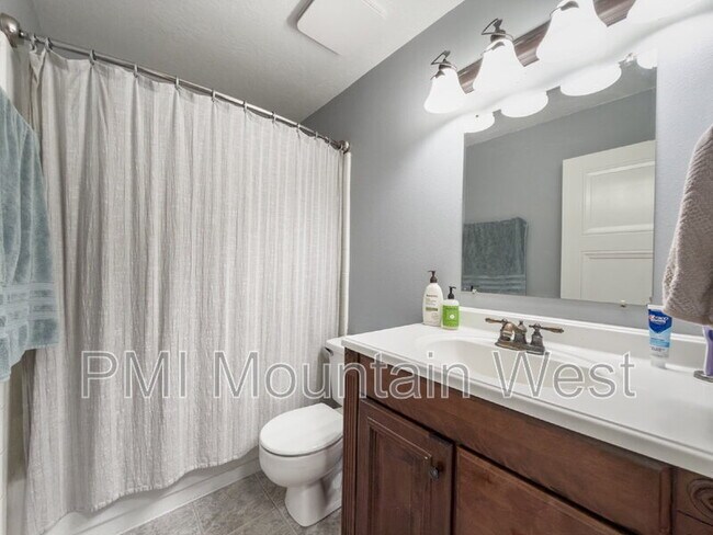Building Photo - 4982 Aspen Shadow Ct