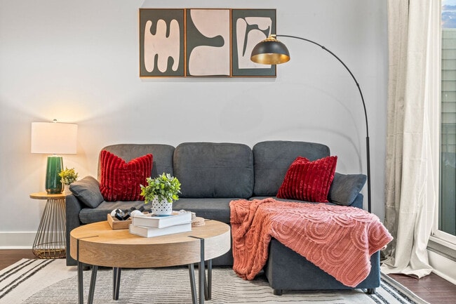 Building Photo - 826 N Broad St