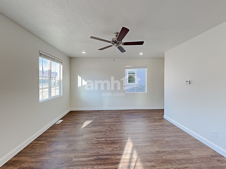 Building Photo - 7413 S Copper Rim Dr