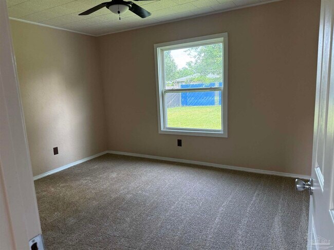 Building Photo - 1310 El Dorado Dr