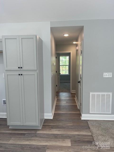 Building Photo - 153 Brook Creek Dr