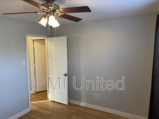 Building Photo - 3804 Camino Real Trail