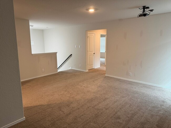 Building Photo - 9603 Lowline Brg