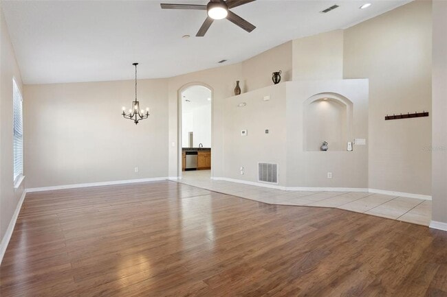 Building Photo - 100 Stella Pass