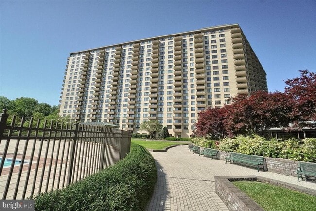 Building Photo - 5225 Pooks Hill Rd