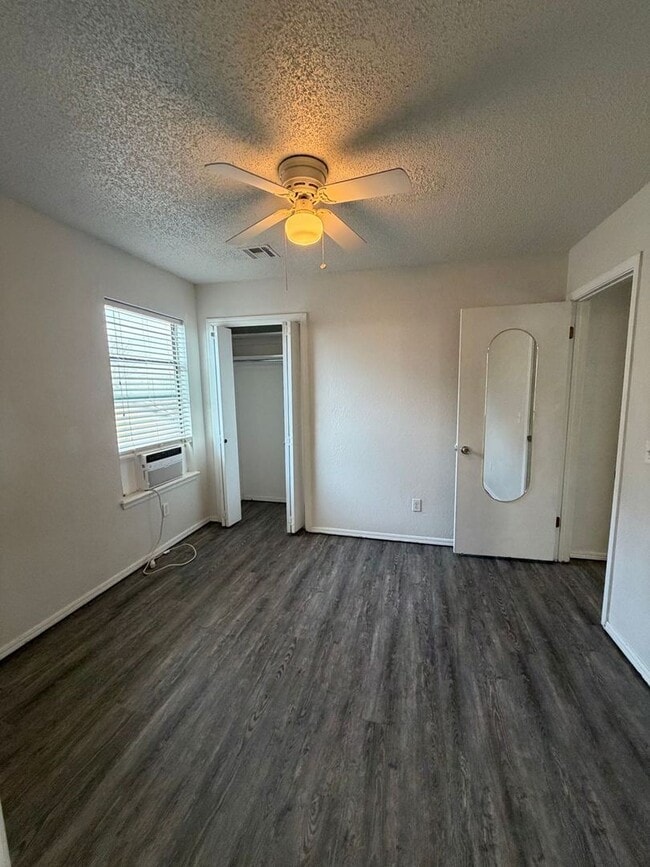 Building Photo - Completely Remodeled 2 Story Duplex - Putnam City Schools - Must See