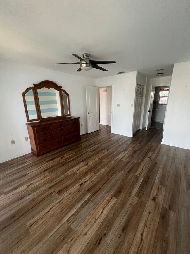 Building Photo - Waterfront Townhome in Punta Gorda