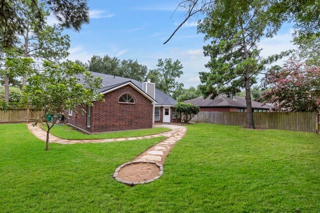 Building Photo - 1815 Moston Dr