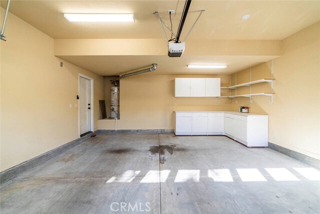 Building Photo - 92 Rinaldi