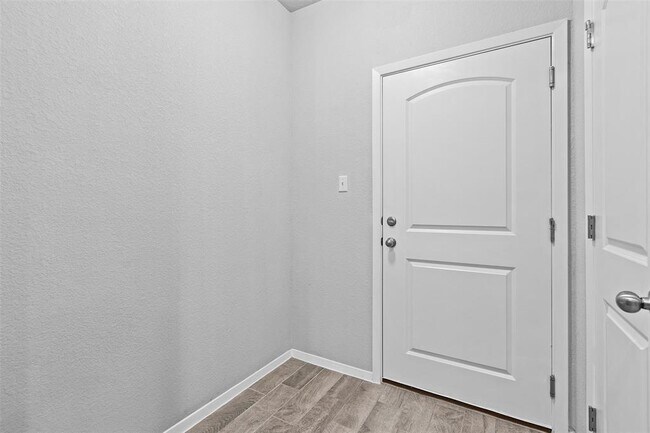 Building Photo - 1113 Burin Dr