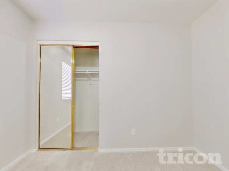 Building Photo - 30877 N Coral Bean Dr