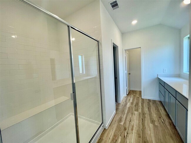 Building Photo - 17202 Coppice Oak Dr
