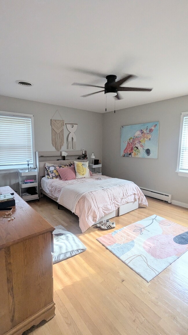 Building Photo - 2343 Penrose Dr