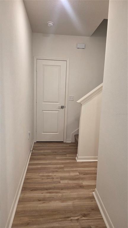 Building Photo - 9348 Westside Hls Dr