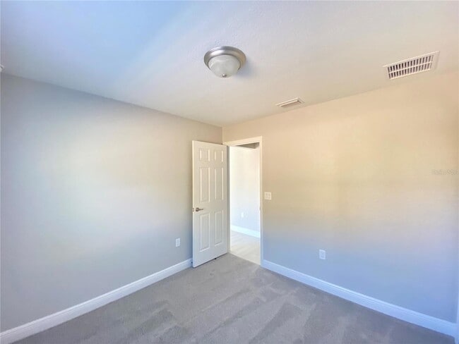 Building Photo - 2649 SW 152nd Ln