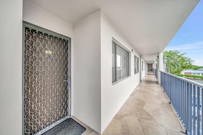 Building Photo - 9485 N Belfort Cir