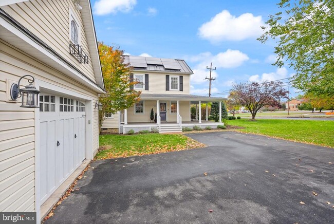 Building Photo - 3501 Tavenner Ct